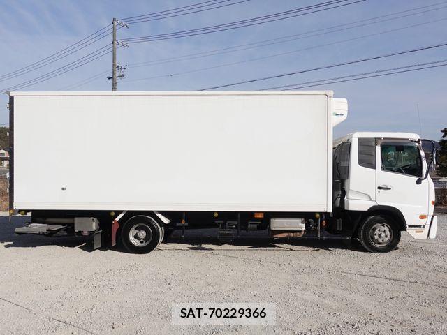 Nissan CONDOR 2015-11 3356161-7