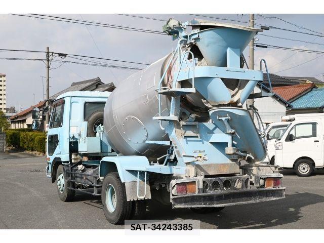 Nissan CONDOR 2011-01 3663489-2