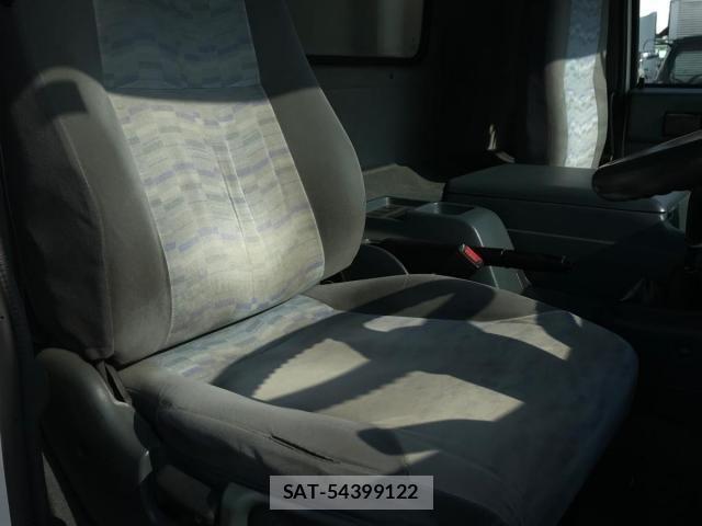Nissan CONDOR 2010-12 3713677-20