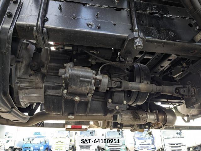 Nissan CONDOR 2018-04 4420067-15