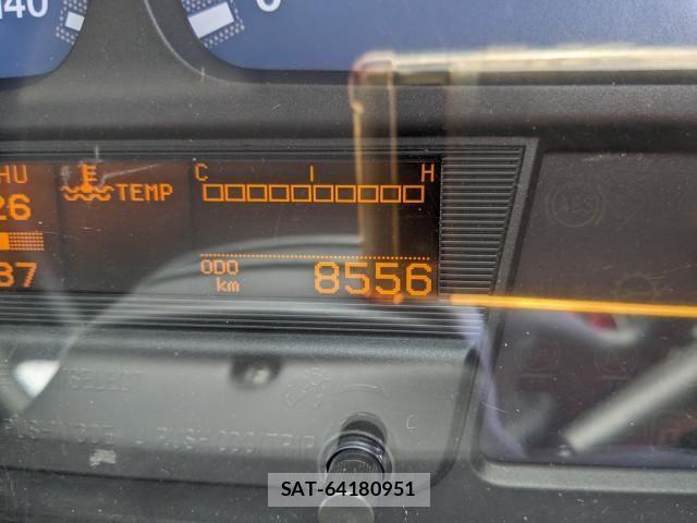 Nissan CONDOR 2018-04 4420067-23