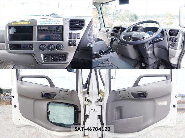 Nissan CONDOR 2013-12 4934597-23