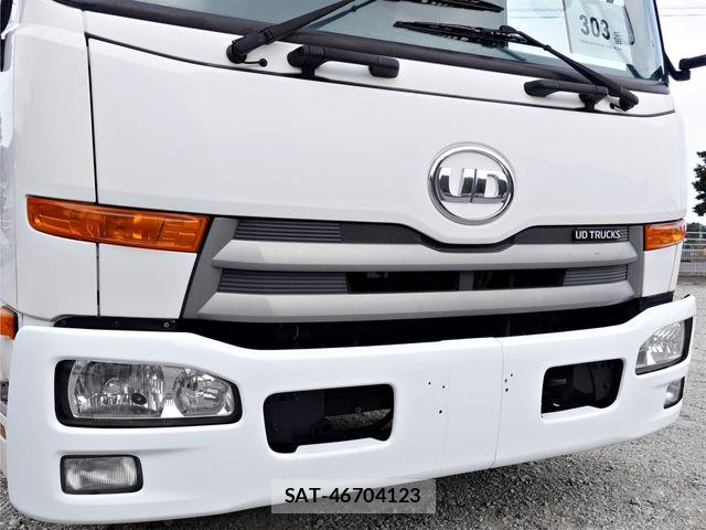 Nissan CONDOR 2013-12 4934597-4