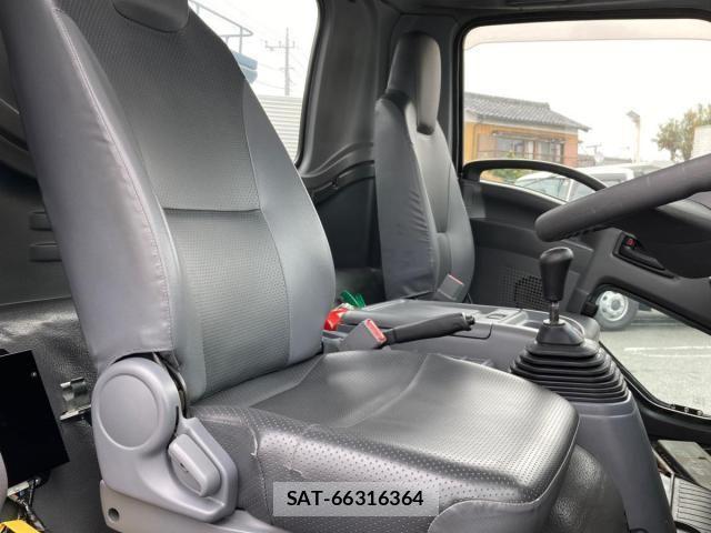 Nissan CONDOR 2019-07 6010081-14