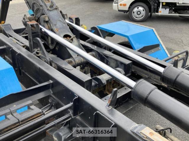 Nissan CONDOR 2019-07 6010081-8