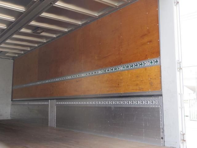 Nissan CONDOR 2014-08 6270276-15
