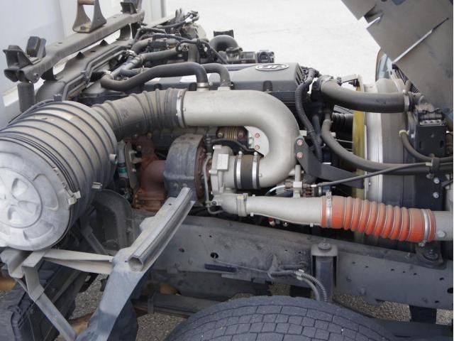 Nissan CONDOR 2014-08 6270276-27