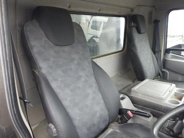 Nissan CONDOR 2016-03 6596215-27
