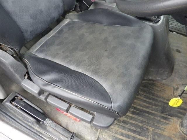 Nissan CONDOR 2016-03 6596215-28