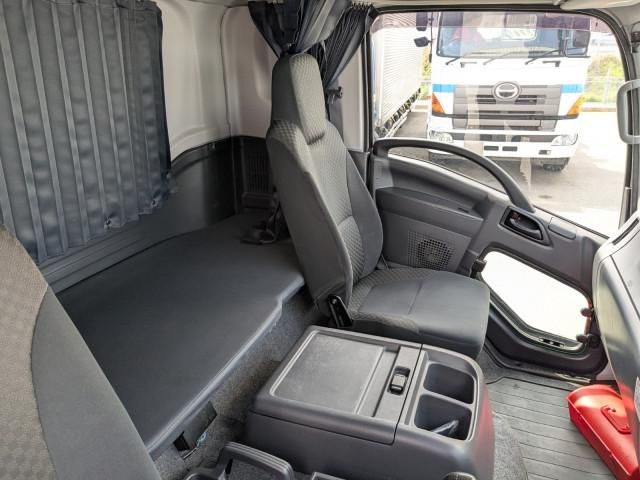 Nissan CONDOR 2023-04 6689543-26