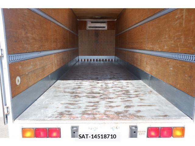 Nissan CONDOR 2015-04 6790792-10