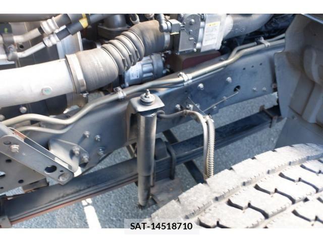 Nissan CONDOR 2015-04 6790792-15