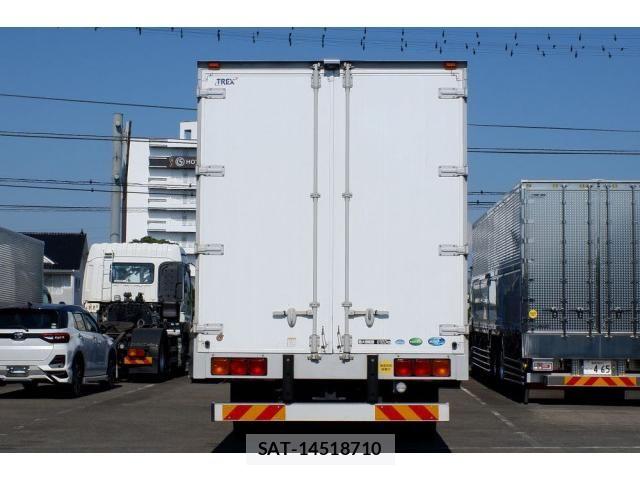 Nissan CONDOR 2015-04 6790792-3