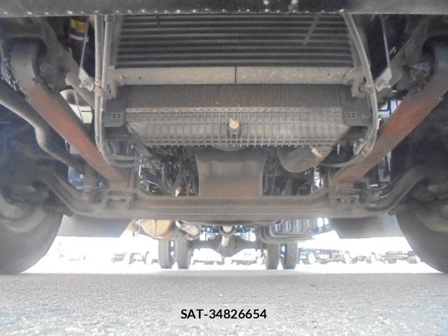 Nissan CONDOR 2017-07 7216183-23