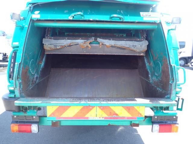 Nissan CONDOR 2016-03 7383882-22