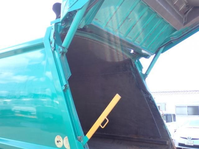 Nissan CONDOR 2016-03 7383882-28