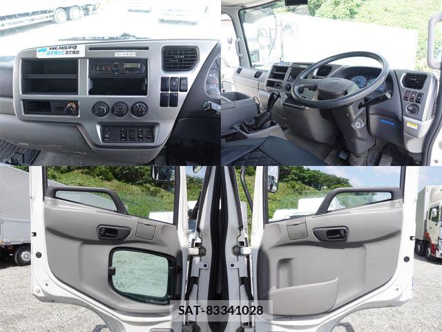 Nissan CONDOR 2015-03 7453508-23