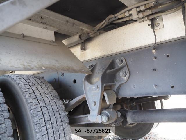 Nissan CONDOR 2015-03 7499934-16