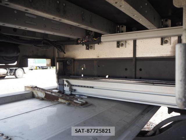 Nissan CONDOR 2015-03 7499934-21