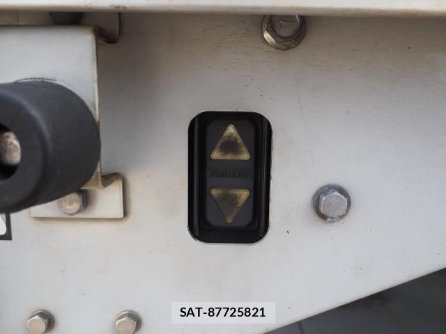 Nissan CONDOR 2015-03 7499934-22