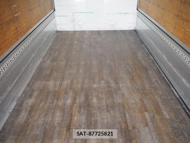 Nissan CONDOR 2015-03 7499934-24