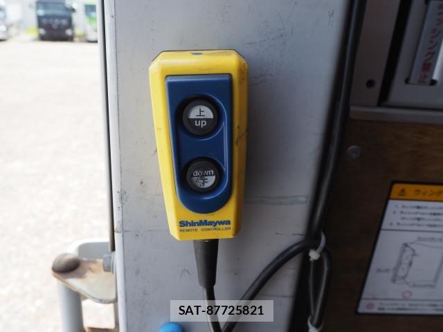 Nissan CONDOR 2015-03 7499934-26