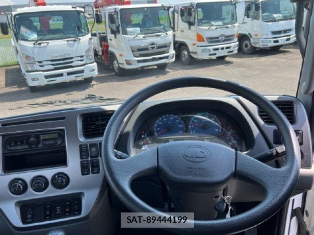 Nissan CONDOR 2016-05 7783529-18