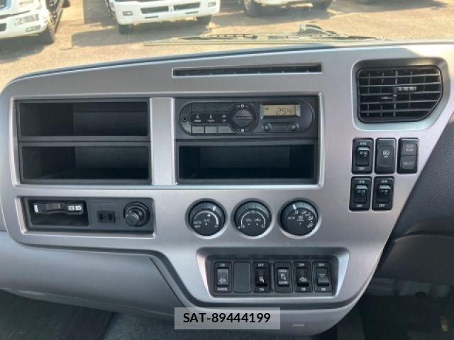 Nissan CONDOR 2016-05 7783529-19
