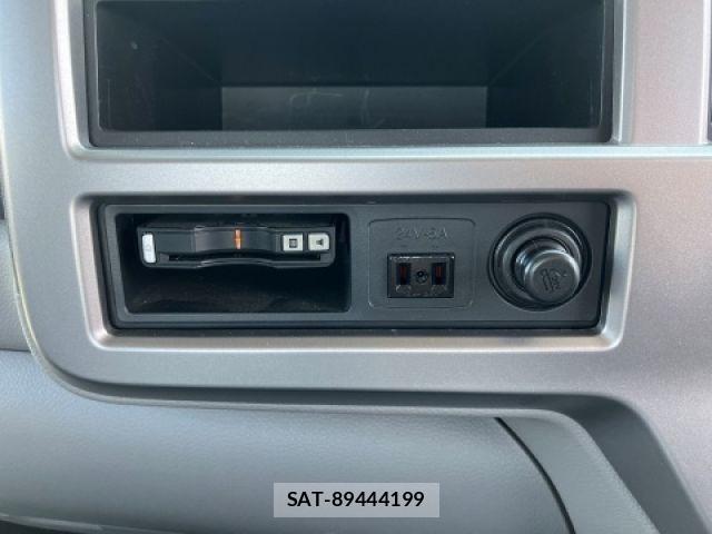 Nissan CONDOR 2016-05 7783529-20