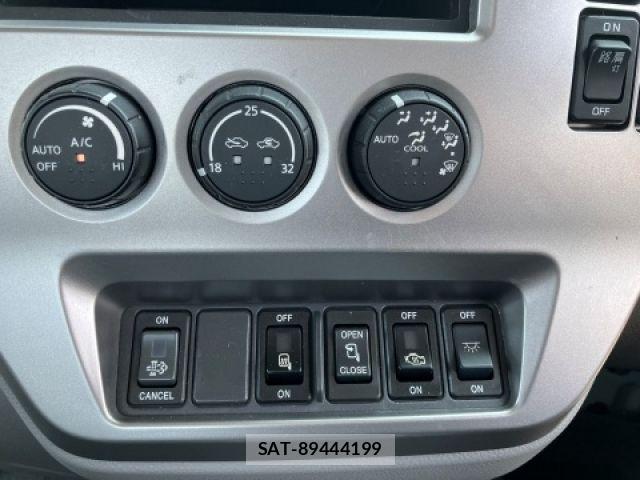 Nissan CONDOR 2016-05 7783529-23