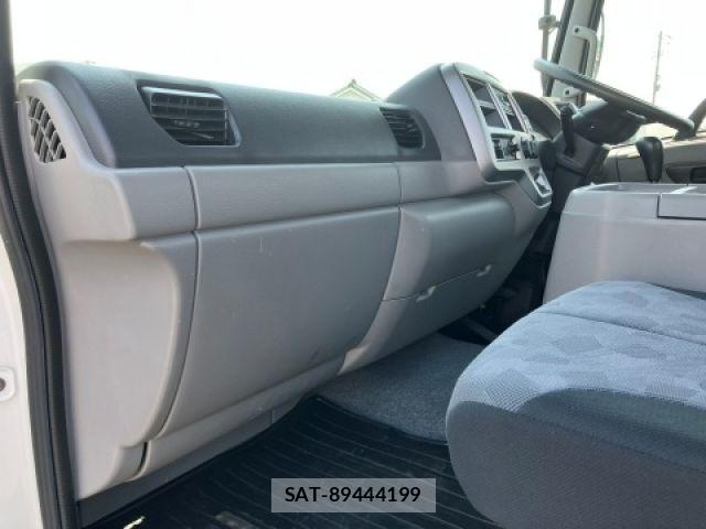 Nissan CONDOR 2016-05 7783529-29