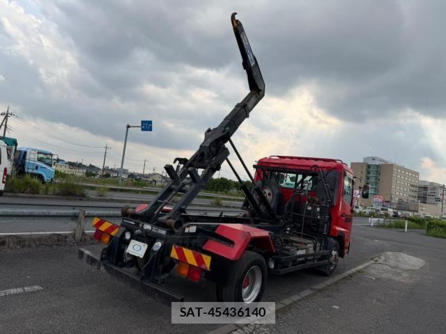 Nissan CONDOR 2014-03 7783526-7