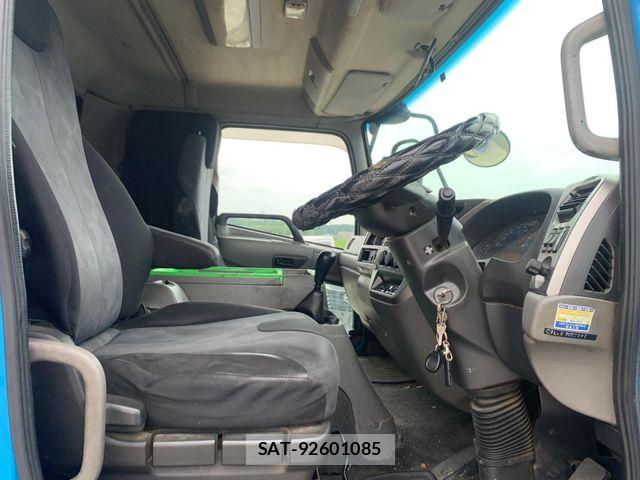 Nissan CONDOR 2016-11 7960968-6