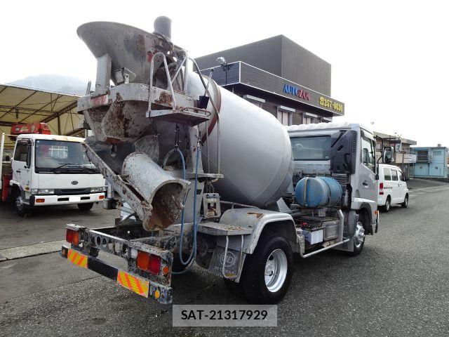 Nissan CONDOR 2017-02 8098519-1