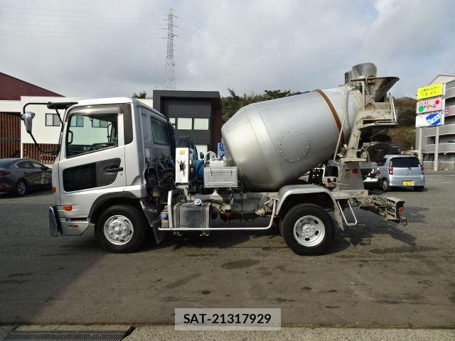 Nissan CONDOR 2017-02 8098519-3