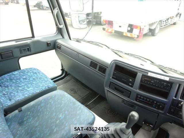 Nissan CONDOR 2000-10 8158163-25