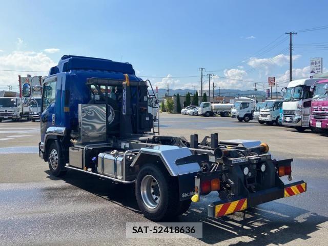 Nissan CONDOR 2019-11 8158162-3