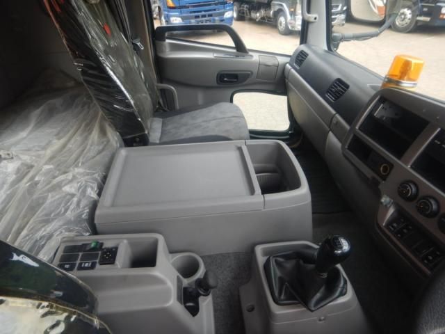 Nissan CONDOR 2013-07 8186346-16
