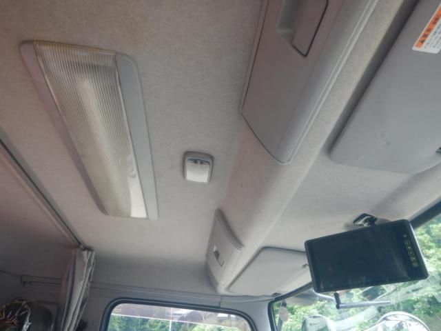 Nissan CONDOR 2013-07 8186346-18