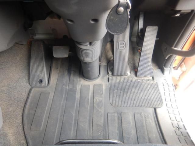 Nissan CONDOR 2013-07 8186346-19