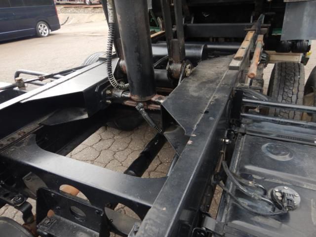 Nissan CONDOR 2001-03 8311068-27