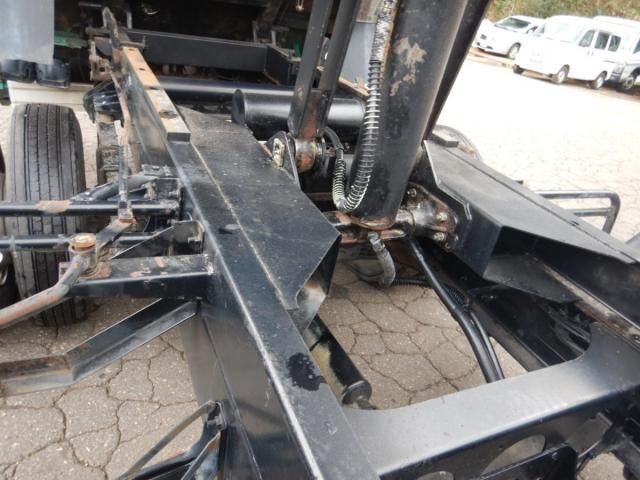 Nissan CONDOR 2001-03 8311068-29