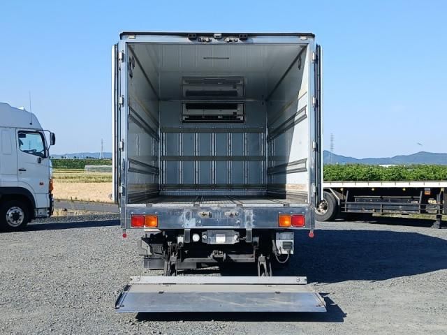 Nissan CONDOR 2014-01 8331863-20