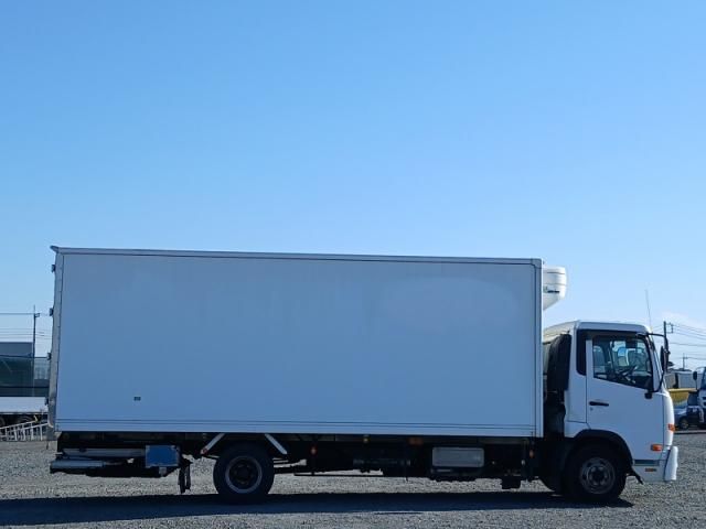 Nissan CONDOR 2014-01 8331863-3
