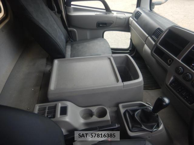 Nissan CONDOR 2013-09 8354158-15