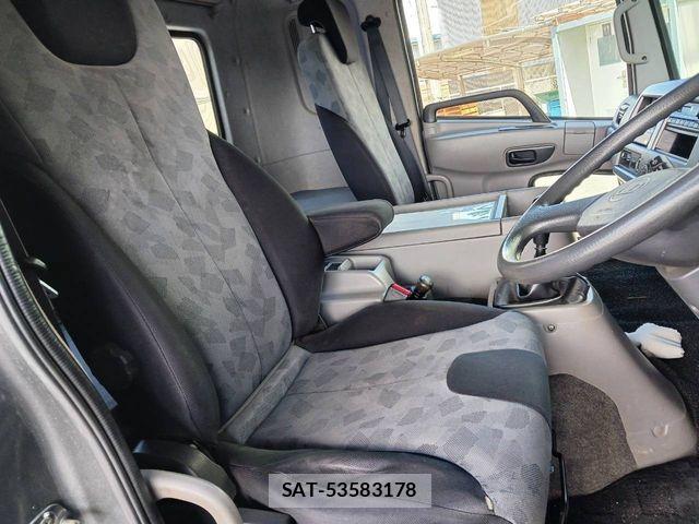 Nissan CONDOR 2012-03 8371525-12