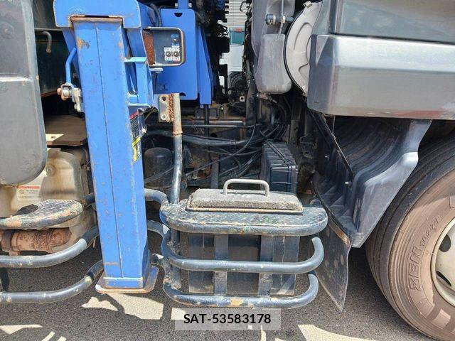 Nissan CONDOR 2012-03 8371525-15