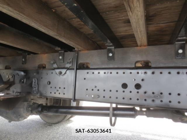 Nissan CONDOR 2021-05 8524075-12