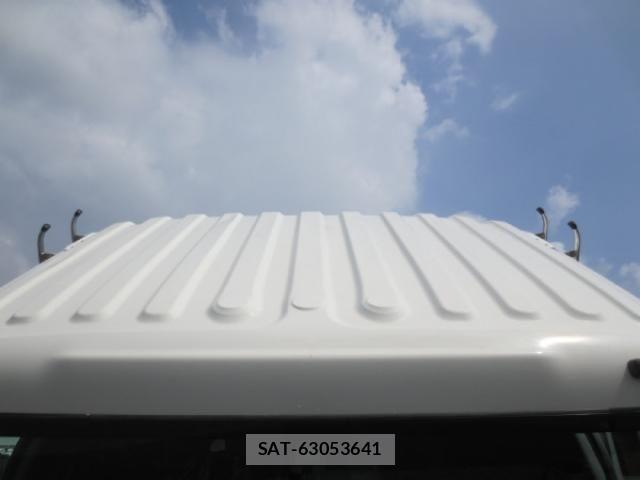 Nissan CONDOR 2021-05 8524075-16