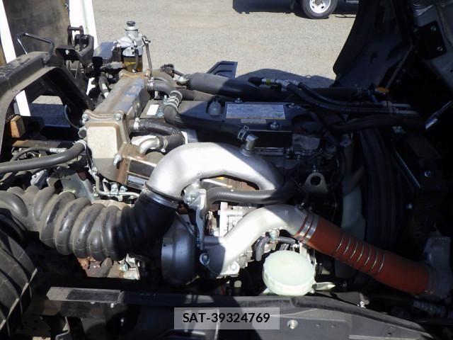 Nissan CONDOR 2024-06 8524076-23